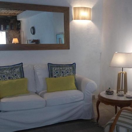 Ana'S Guest House Chambres D'Hotes Aups Exterior photo